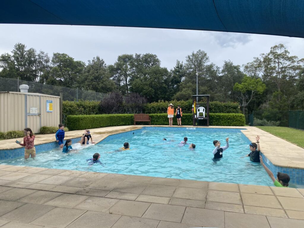 Kids/teens daily pool time